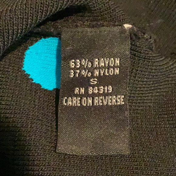 NEW!!! Off the Shoulder Polka Dotted Sweater with 3/4 Sleeves - Picture 4 of 4